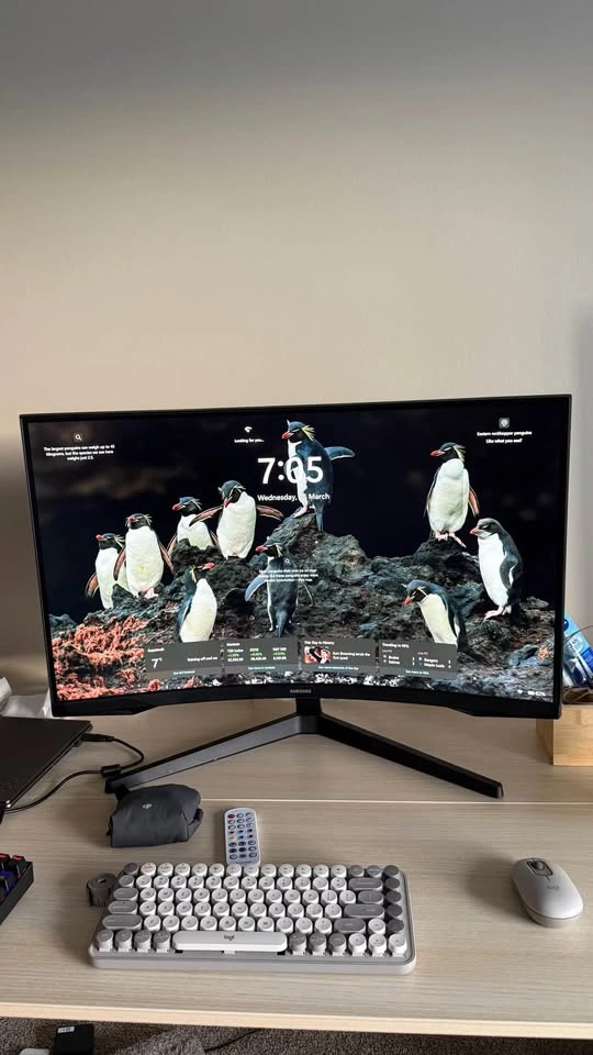 Samsung 32 inch Monitor - photo 4