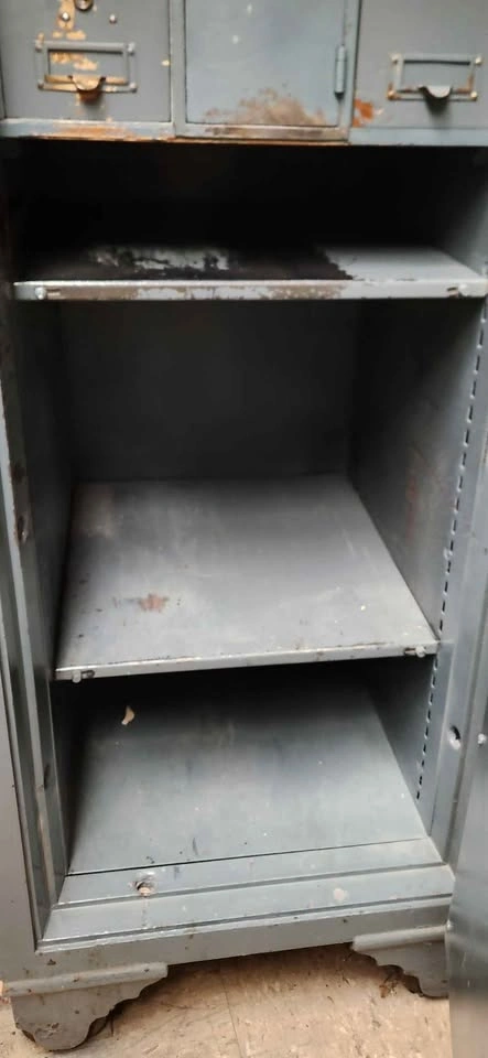 Vintage Dominion Safe (with combination) - photo 5