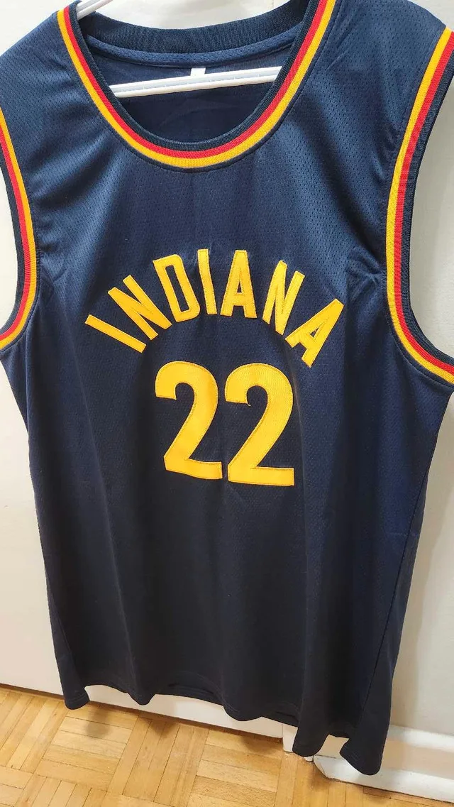 Basketball Jersey Men XL size - Caitlyn Clark *new thumbnail