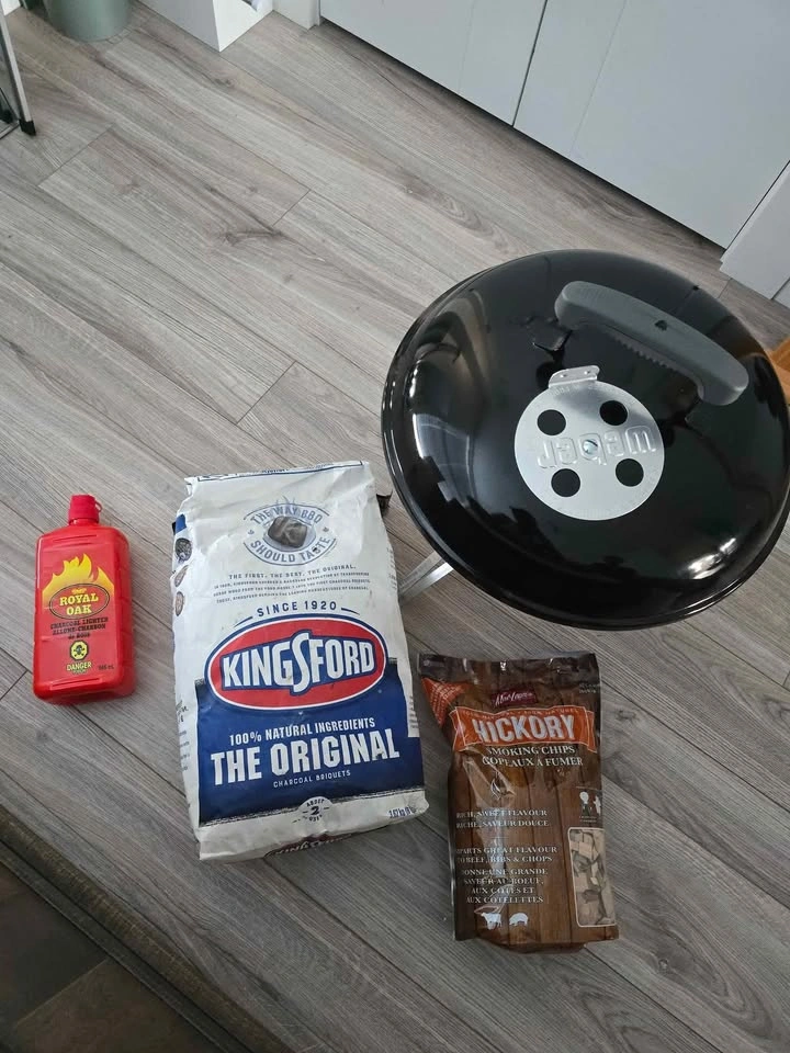 14 inch Charcoal grill from Weber with full set Brand New
