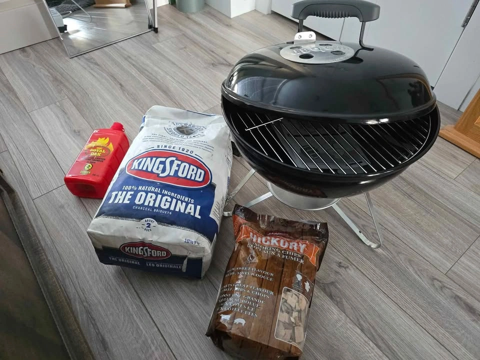 14 inch Charcoal grill from Weber with full set Brand New - photo 2