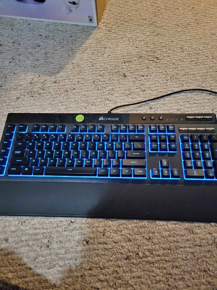 Corsair k55 rgb membrane keyboard