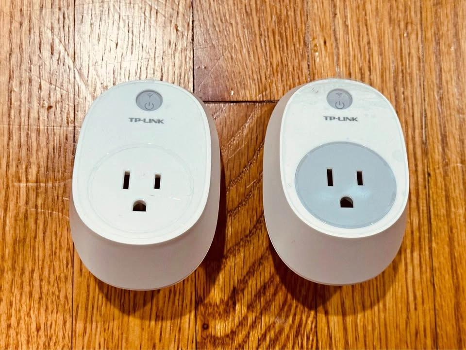 TP-Link Smart WiFi Plugs HS100 & HS110 (2 Pack)