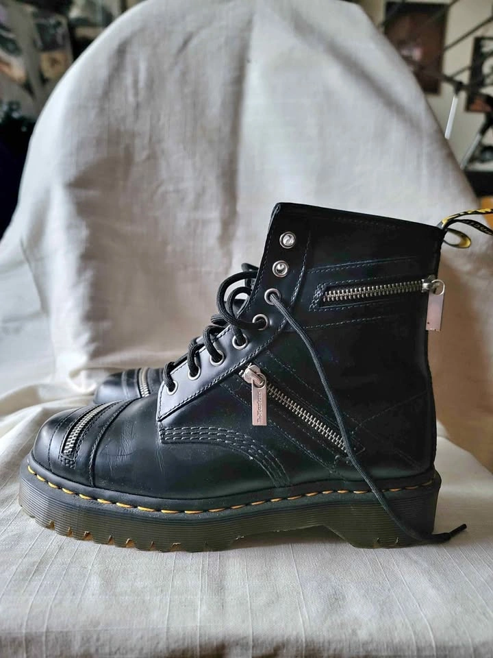 Dr Martens Platform Boots - Size W9