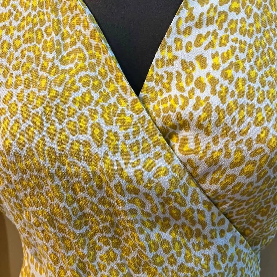 Diane von Furstenberg DVF Leopard Print Viscose Wrap Blouse XS - photo 5