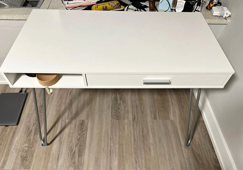 White Office Desk with Silver Legs