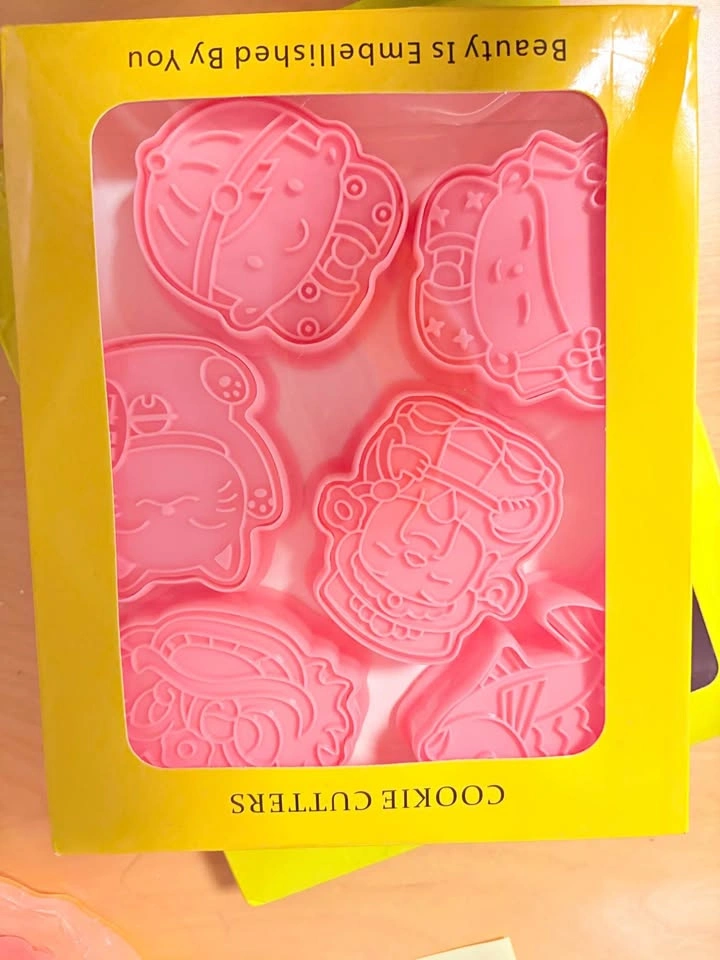 Baking Molds & Cookie Cutters Set