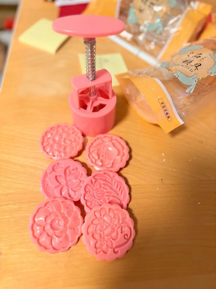 Baking Molds & Cookie Cutters Set - photo 2
