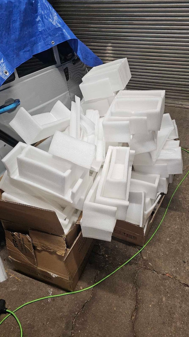 Huge lot of foam packing material. - photo 2