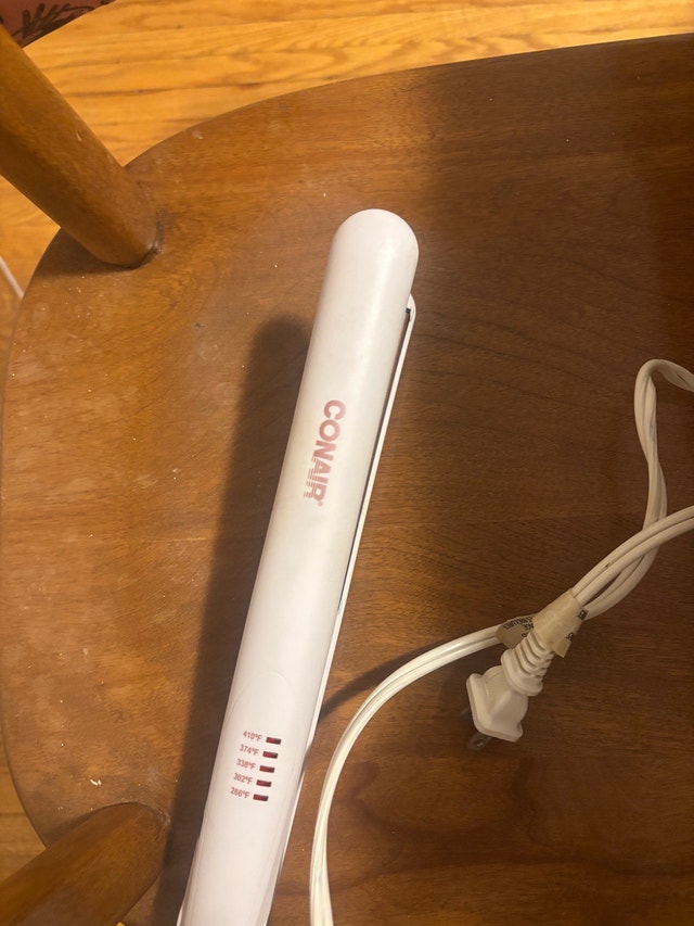Conair Flat Iron Hair Straightener - photo 2