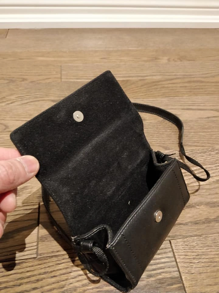 🥕  Panasonic Leather Camera Case - photo 2