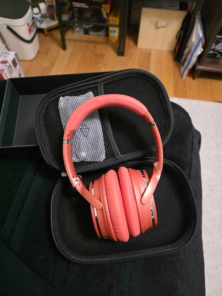 Srhythm Wireless Headphones – Like New (Open Box) - photo 3