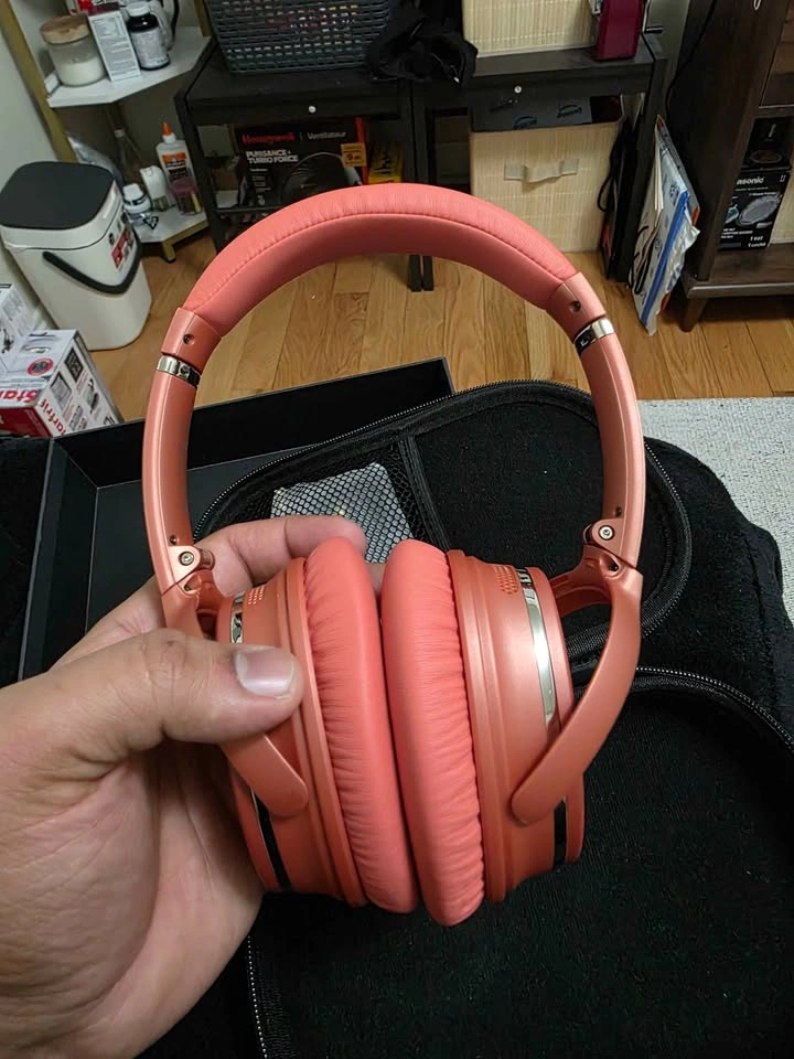 Srhythm Wireless Headphones – Like New (Open Box) - photo 4