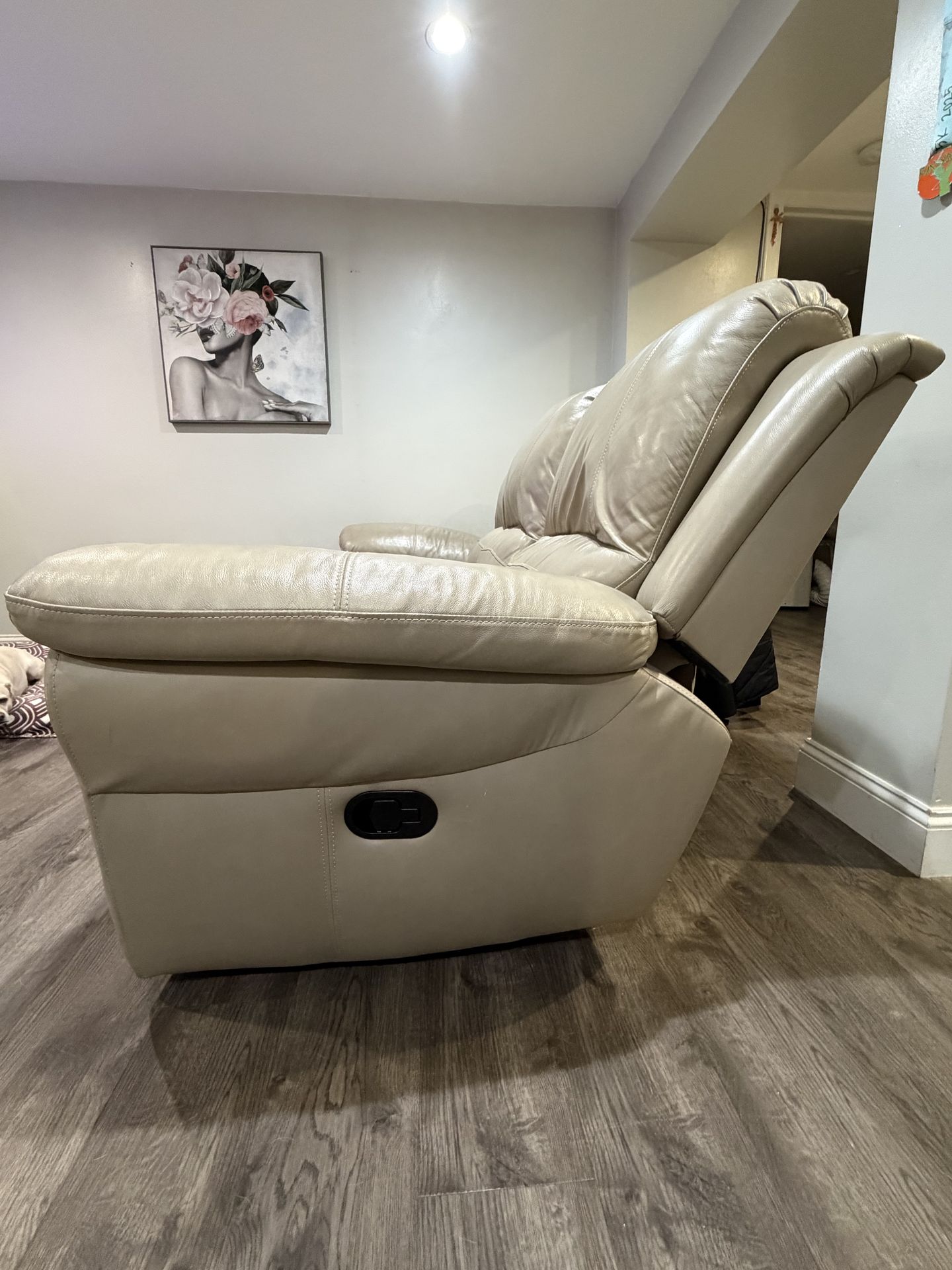 Leather Sofa - photo 3