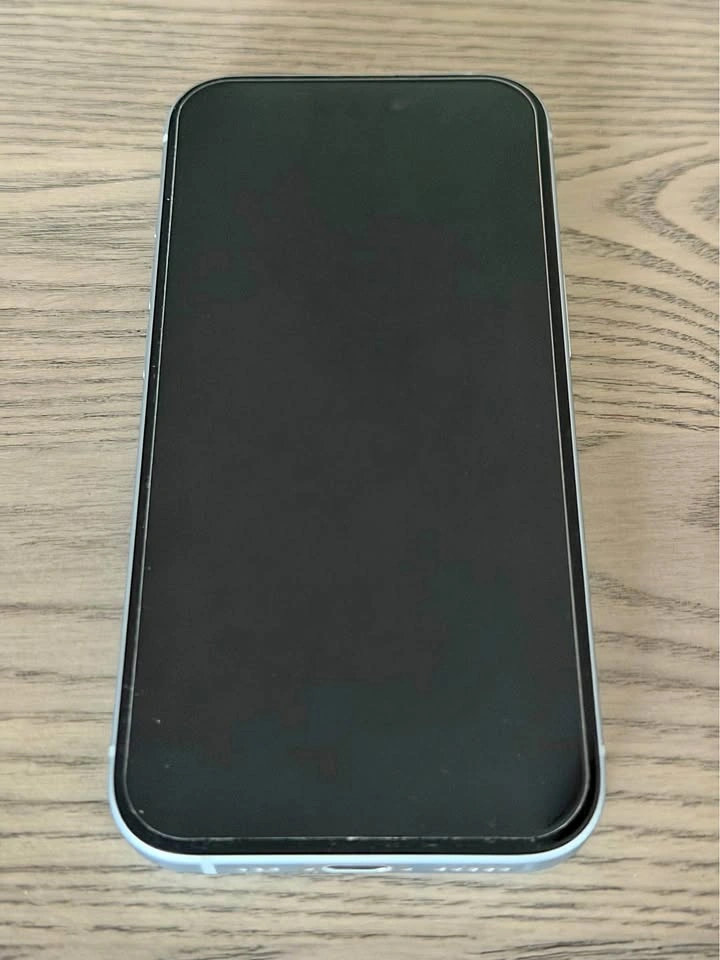 iPhone 15 128GB Light Blue Titanium