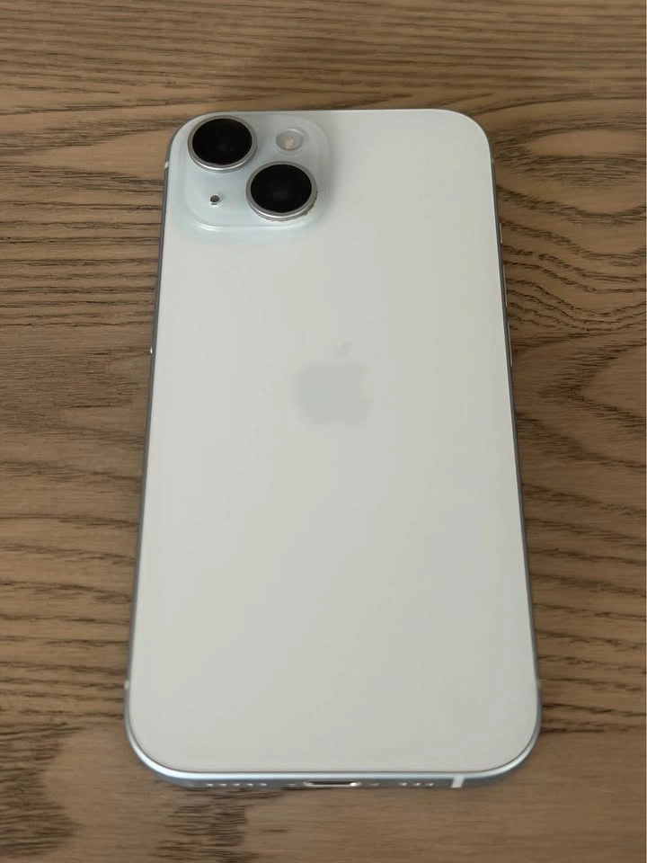 iPhone 15 128GB Light Blue Titanium - photo 2