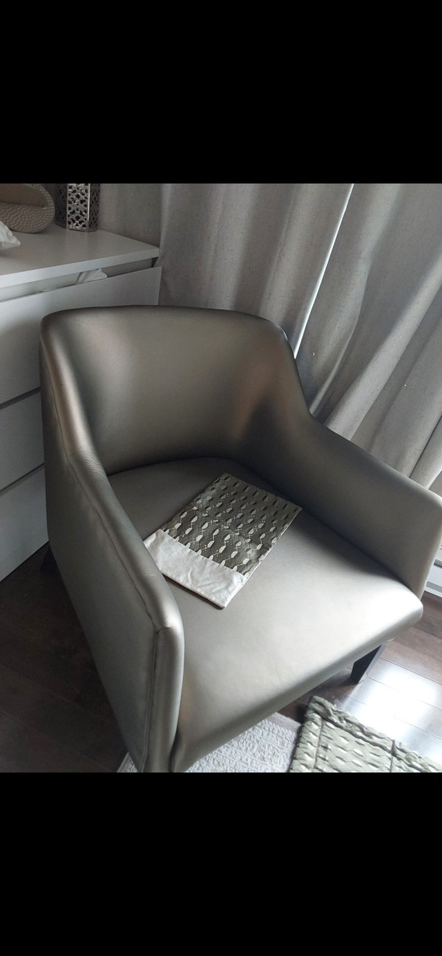 Roche Bobois Club Armchair, Ottoman, and Cushion