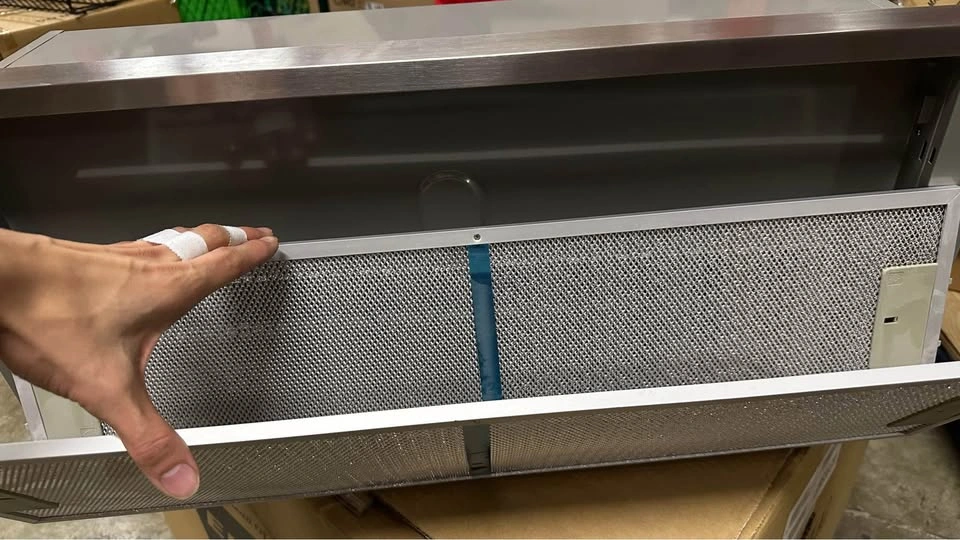 AEG Perfekt Glide-30-2 Pull Out Range Hood - photo 3