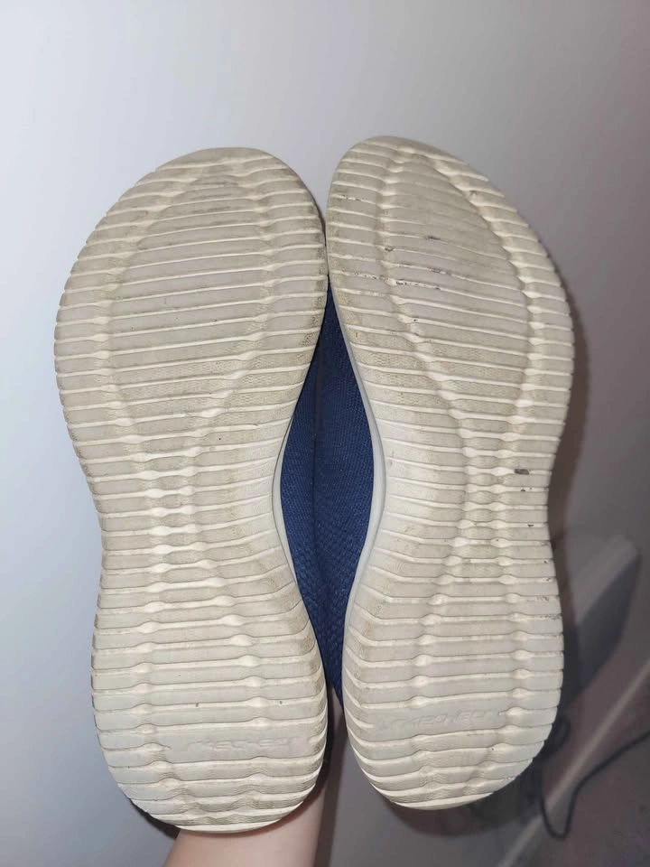 Skechers Navy Blue Women's Ultra Flex-First Take Shoes Size 6/6. - photo 2
