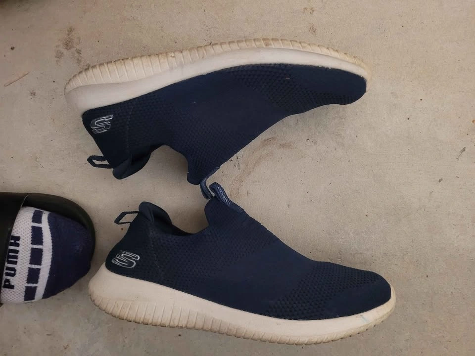 Skechers Navy Blue Women's Ultra Flex-First Take Shoes Size 6/6. - photo 3