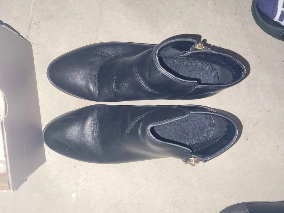 Aldo Women Leather Shoes 6 or 6.5 - photo 4