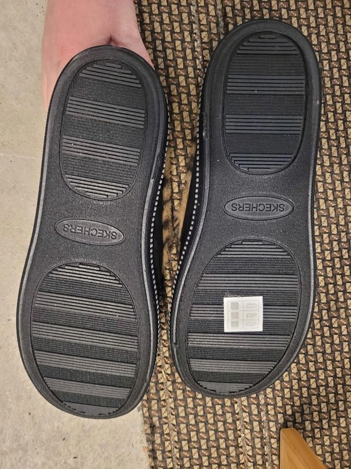Skechers Women's Cozy Campfire Slippers - photo 2