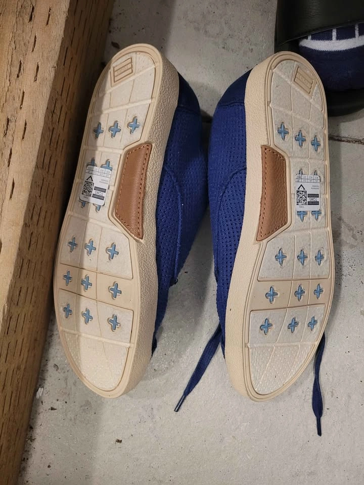 Toms Shoes Women's Ink Canvas Perforated Paseos Shoes - photo 2