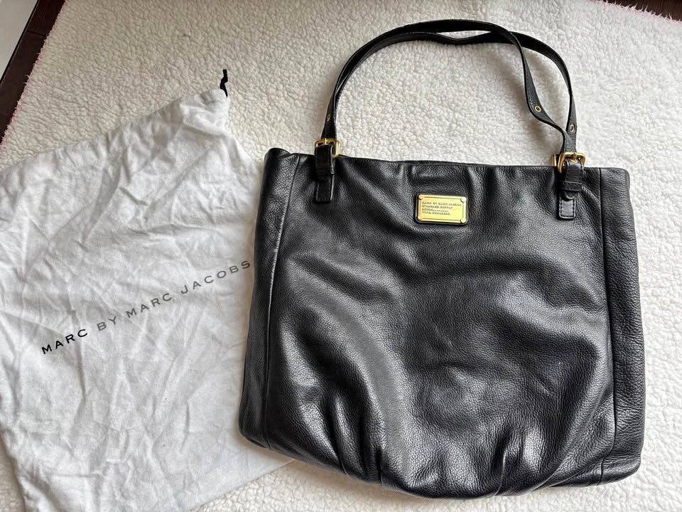 Marc By Marc Jacobs Classic Q Black Large Leather Tote