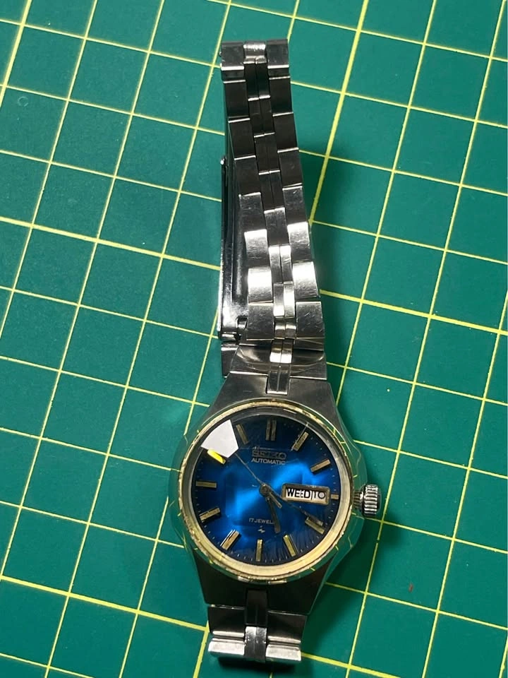 Vintage Women's Watches - 2 Seiko, 1 Citizen - photo 3