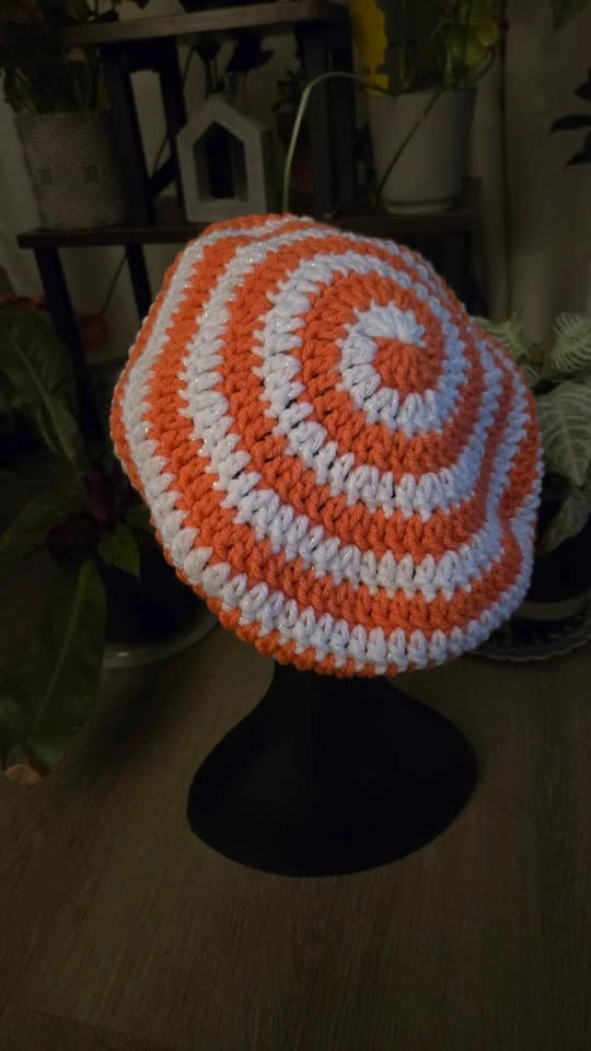 Peppermint Candy Beret Hats - photo 4