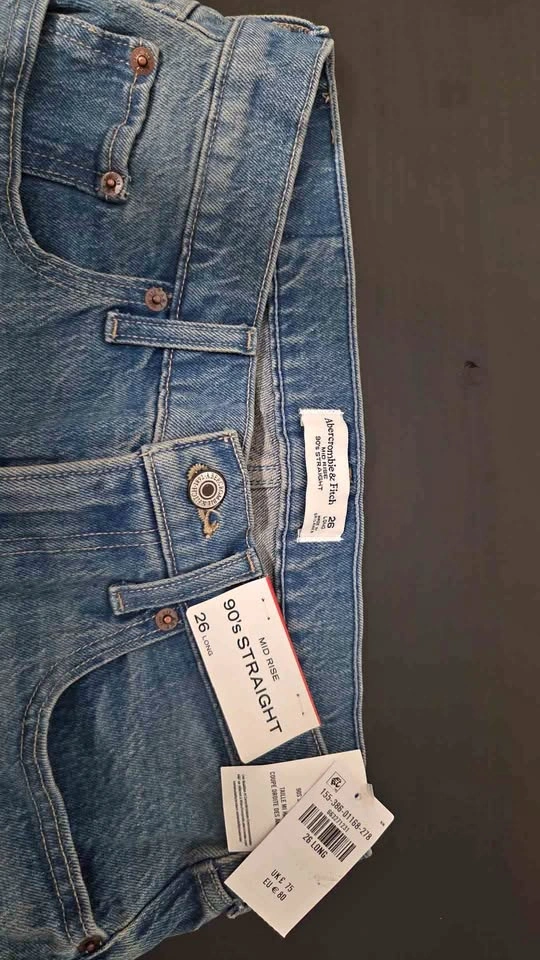 Abercrombie&Finch 90s Straight Jeans Women Size 26 Long New