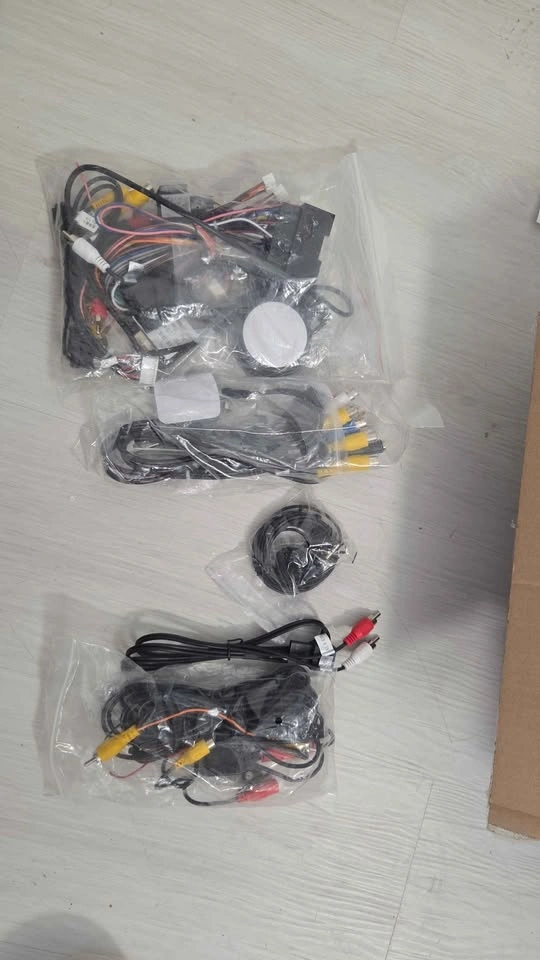 Android Car Stereo Head Unit – Touchscreen – As Is / Untested - photo 2