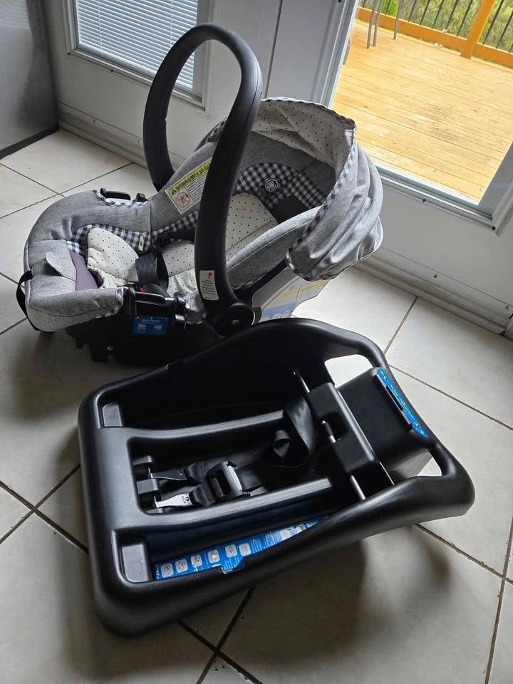 Infant car seat & bath tub - photo 3