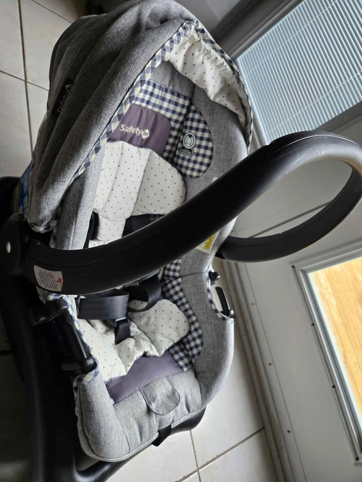 Infant car seat & bath tub - photo 4