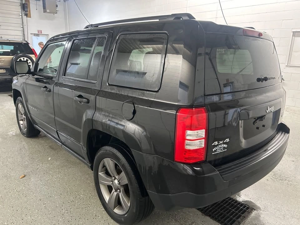 2015 Jeep Patriot High Altitude Edition 4WD SUV - photo 3