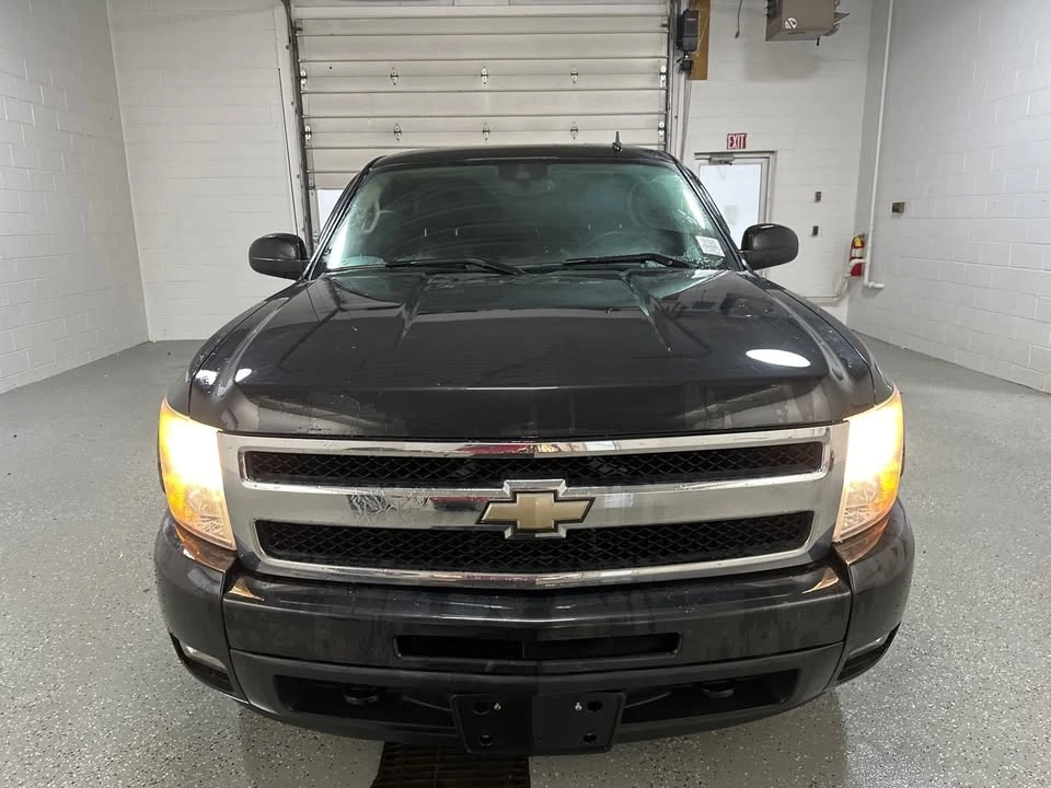 2010 Chevrolet Silverado 1500 LTZ 4WD Ext Cab - photo 2
