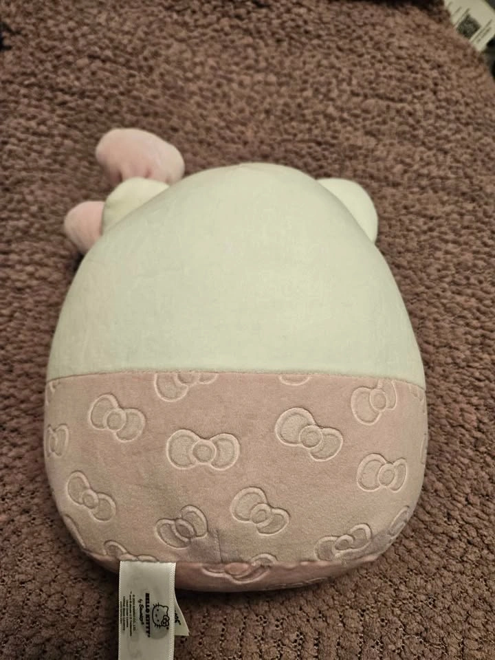 50th Anniversary Hello Kitty Bows Squishmallow - photo 2