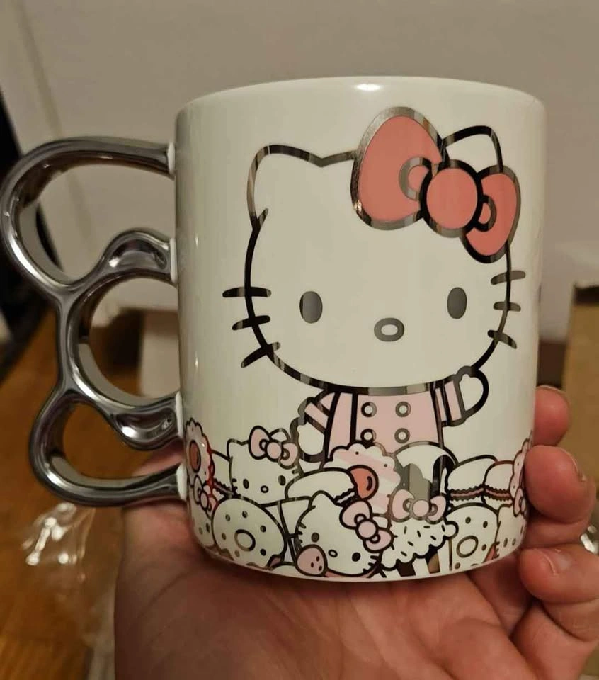 Hello Kitty Cafe Exclusive Mug - photo 5