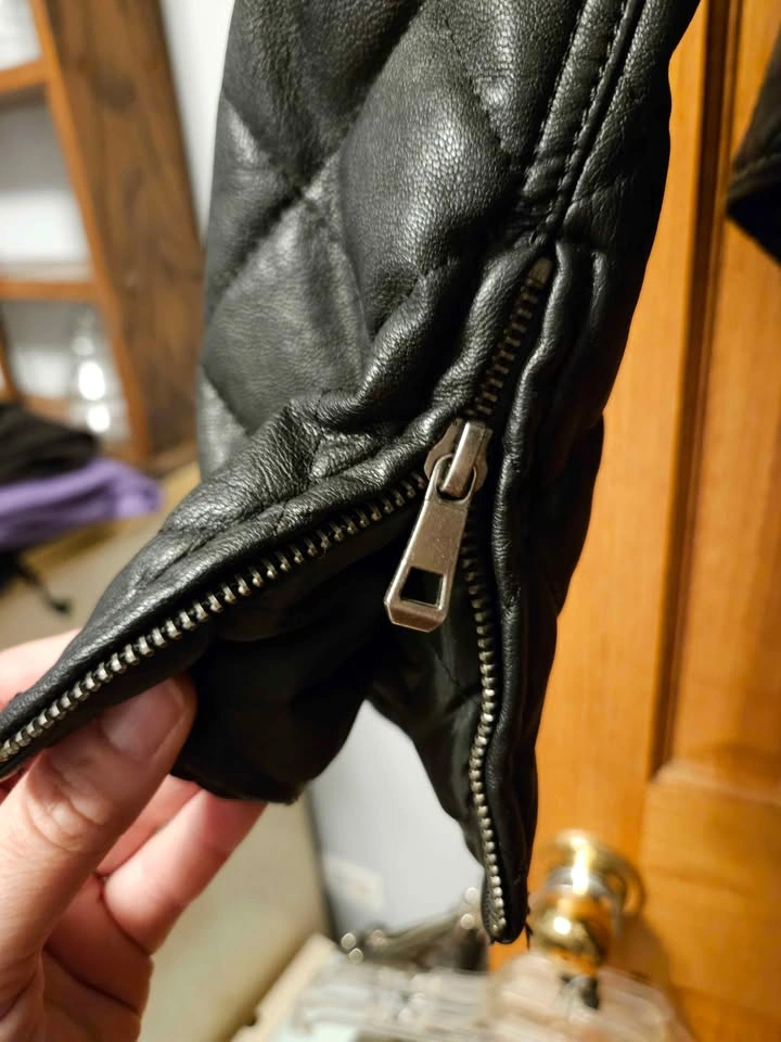 Forever 21 Faux Leather Cropped Jacket - Size L - photo 3