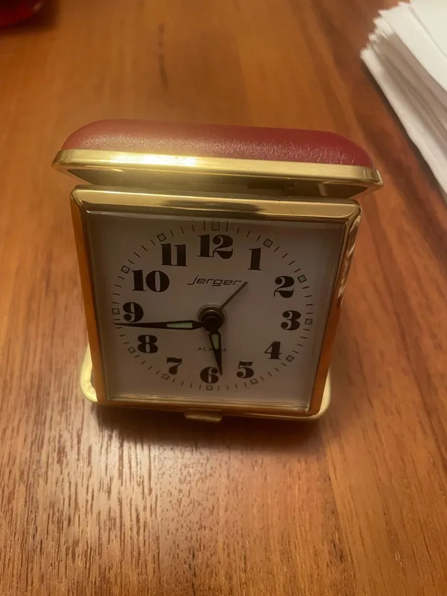 Jerger windup travel alarm clock