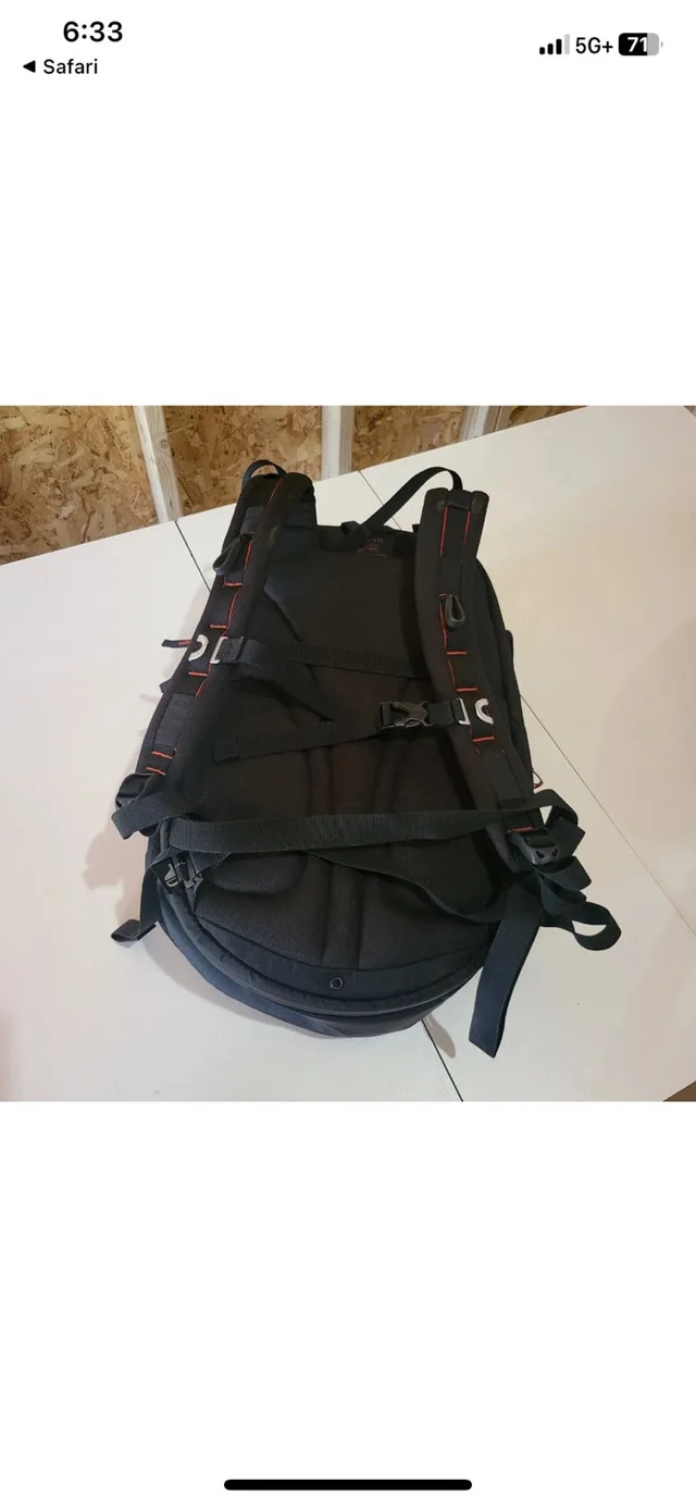 Kata Revolver-8 PL professional camera bag - New image indicator(3)