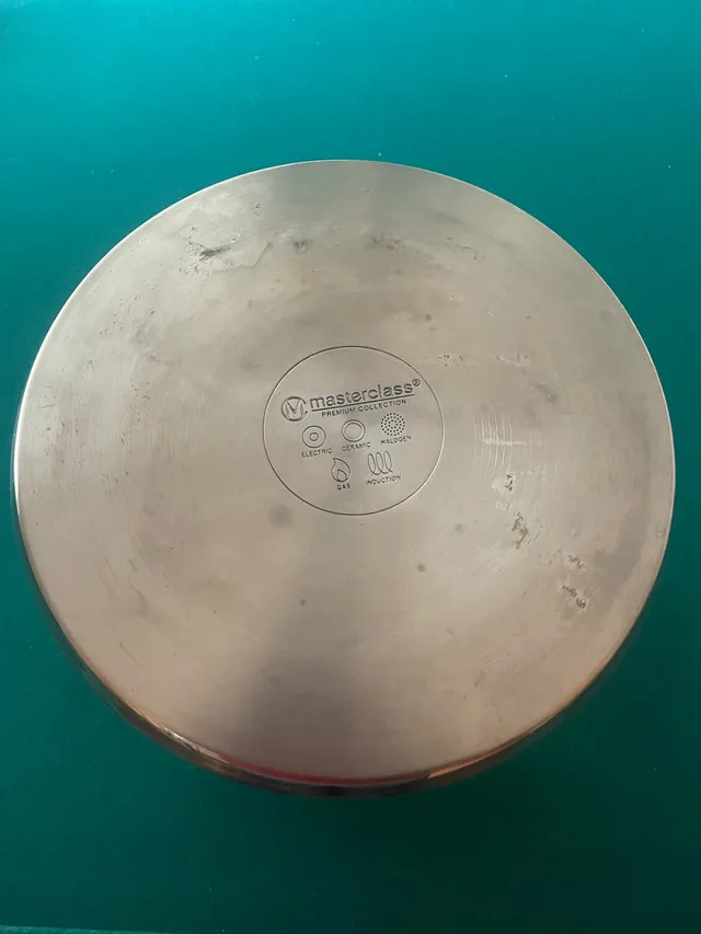 Large stainless steel 16qt Masterclass Stockpot image indicator(3)