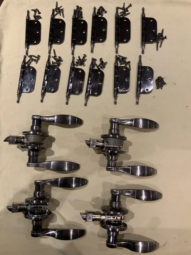 Gun metal gray interior door handles and hinges image indicator(2)