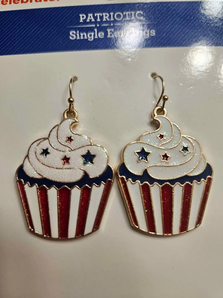 Fourth of July Cupcake Earrings - photo 2