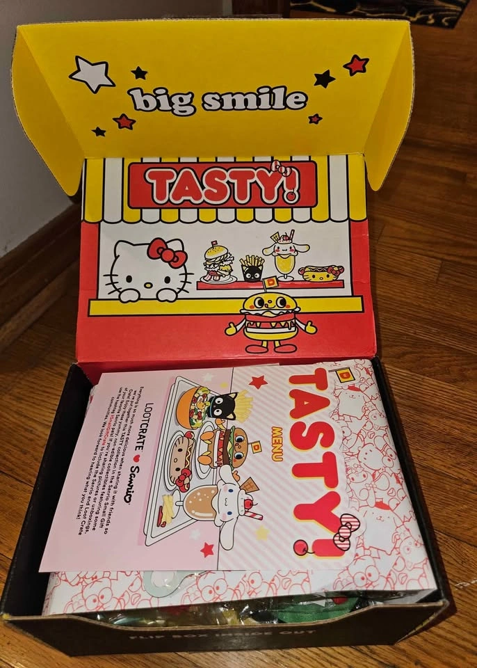 Hello Kitty Loot Crate Tasty Box - photo 2