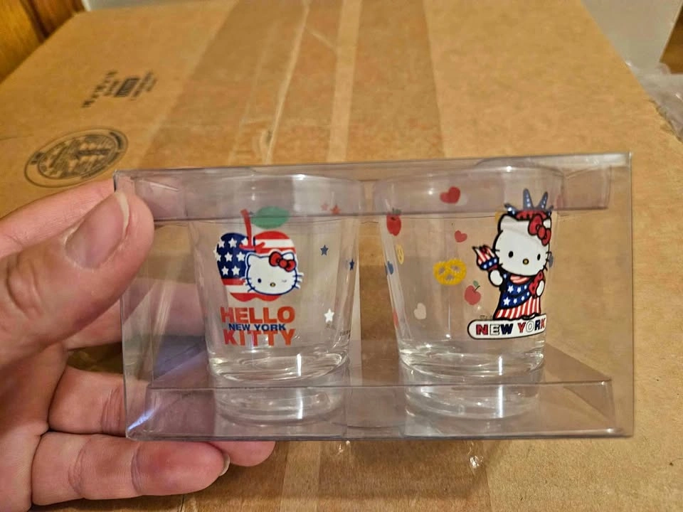 New York Hello Kitty Shot Glasses