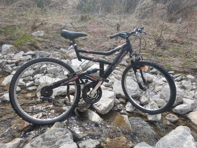 26" Raleigh Tora Full Suspension Mountain Bike