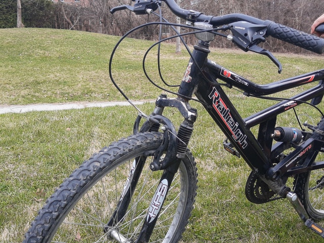 26" Raleigh Tora Full Suspension Mountain Bike - photo 3