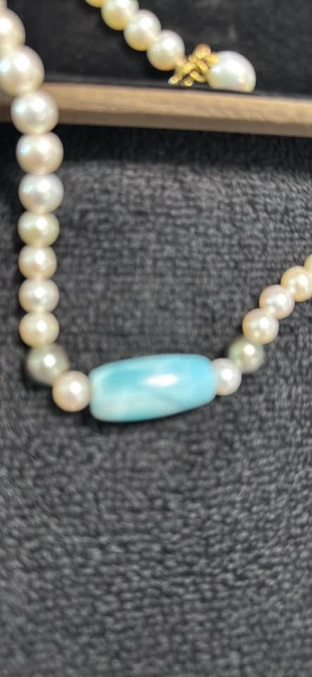 Vintage Pearl Necklace - photo 2