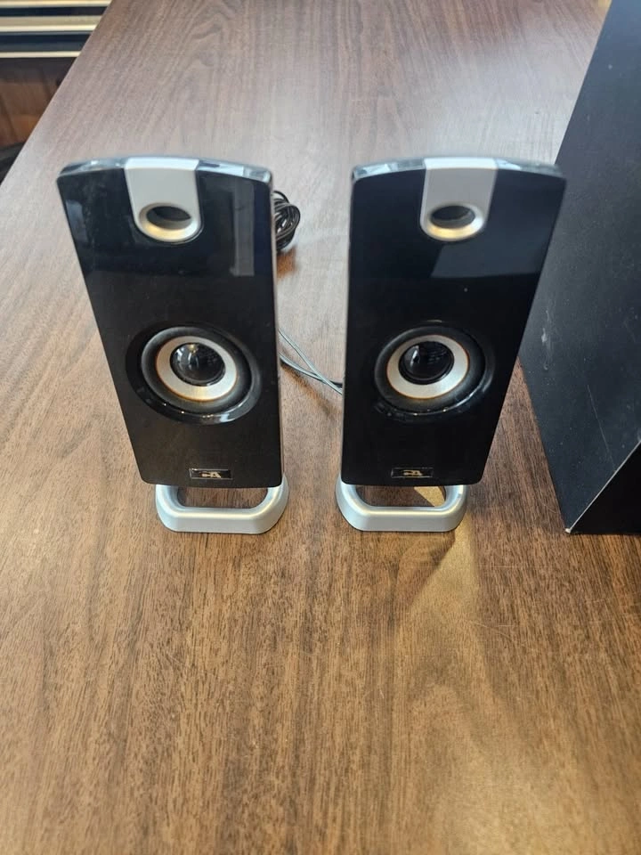2.1 Computer Speaker System (Subwoofer + 2 Speakers) - photo 4